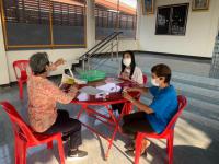 ลงพื้นที่มอบเบี้ยยังชีพให้ผู้สูงอายุและผู้พิการในเขตเทศบาลนครแม่สอดทั้งหมด 20 ชุมชน 