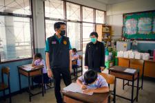 นายพีระ วงค์หมอ ผู้อำนวยการกองการศึกษา ลงพื้นที่ตรวจความเรียบร้อย สนามสอบ RT ประจำปีการศึกษา 2564