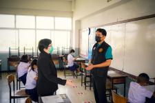 นายพีระ วงค์หมอ ผู้อำนวยการกองการศึกษา ลงพื้นที่ตรวจความเรียบร้อย สนามสอบ RT ประจำปีการศึกษา 2564