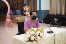 นายพีระ วงค์หมอ ผู้อำนวยการกองการศึกษา ลงเดือนผู้บริหารสถานศึกษาในสังกัดเทศบาลนครแม่สอด