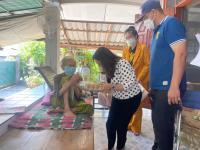 ลงพื้นที่เยี่ยมบ้านคนพิการ ชุมชนอิสลามและชุมชนมณีไพรสนฑ์ เพื่อมอบของที่ละลึกเนื่องในงานวันคนพิการสากลจังหวัดตาก ประจำปี2564