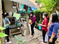 ลงพื้นที่ร่วมกับเจ้าหน้าที่คลินิคอบอุ่น เพื่อประเมินครอบครัวแบะเตรียมความพร้อมของครอบครัวที่ต้องให้การผู้ป่วยที่ต้องได้รับการดูแลระยะยาว ชุมชนสองแควสอง