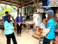 ลงพื้นที่เยี่ยมบ้านคนพิการ ชุมชนจ๊อกจอสามัคคี เพื่อมอบของที่ละลึกเนื่องในงานวันคนพิการสากลจังหวัดตาก ประจำปี2565 