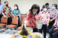 กองยุทธศาสตร์และงบประมาณ จัดกิจกรรมรดน้ำดำหัว เนื่องในประเพณีสงกรานต์ ประจำปี 2565