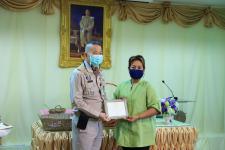 โครงการฝึกอาชีพให้ความรู้ชุมชนในเขตเทศบาลนครแม่สอดระยะยาว ประจำปีงบประมาณ 2564 หลักสูตรที่ 1 ดอกไม้ประดิษฐ์จากริบบิ้นผ้า