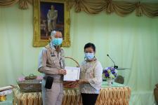 โครงการฝึกอาชีพให้ความรู้ชุมชนในเขตเทศบาลนครแม่สอดระยะยาว ประจำปีงบประมาณ 2564 หลักสูตรที่ 1 ดอกไม้ประดิษฐ์จากริบบิ้นผ้า