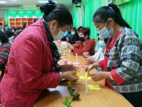 โครงการฝึกอาชีพให้ความรู้ชุมชนในเขตเทศบาลนครแม่สอดระยะยาว ประจำปีงบประมาณ 2564 หลักสูตรที่ 1 ดอกไม้ประดิษฐ์จากริบบิ้นผ้า