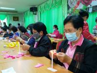 โครงการฝึกอาชีพให้ความรู้ชุมชนในเขตเทศบาลนครแม่สอดระยะยาว ประจำปีงบประมาณ 2564 หลักสูตรที่ 1 ดอกไม้ประดิษฐ์จากริบบิ้นผ้า