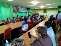 โครงการฝึกอาชีพให้ความรู้ชุมชนในเขตเทศบาลนครแม่สอดระยะยาว ประจำปีงบประมาณ 2564 หลักสูตรที่ 1 ดอกไม้ประดิษฐ์จากริบบิ้นผ้า