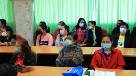 โครงการฝึกอาชีพให้ความรู้ชุมชนในเขตเทศบาลนครแม่สอดระยะยาว ประจำปีงบประมาณ 2564 หลักสูตรที่ 1 ดอกไม้ประดิษฐ์จากริบบิ้นผ้า