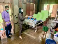 ดำเนินการปรับสภาพที่อยู่อาศัยแก่ครอบครัวผู้ป่วยที่ต้องได้รับการดูอลระยะยาว ชุมชนสองแควสอง เพื่ออำนวยความสะดวกและความเหมาะสมในการดูแลผู้ป่วย