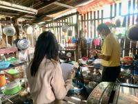 ลงพื้นที่ชุมชนสองแควสอง ร่วมกับกองช่าง เพื่อประเมินสภาพที่อยู่อาศัยแก่ผู้มีรายได้น้อยที่ประสบปัญหาสภาพที่อยู่อาศัยทรุดโทรมไม่เหมาะสม