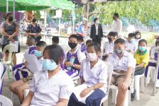 เทศบาลนครแม่สอดจัดบริการฉีดวัคซีนเข็มที่ 2 สำหรับนักเรียนอายุ 5-11 ปี ณ โรงเรียนเทศบาลวัดบุญญาวาส