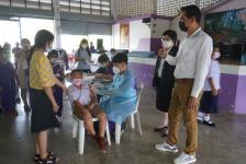 เทศบาลนครแม่สอดจัดบริการฉีดวัคซีนเข็มที่ 2 สำหรับนักเรียนอายุ 5-11 ปี ณ โรงเรียนเทศบาลวัดบุญญาวาส
