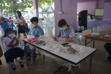เทศบาลนครแม่สอดจัดบริการฉีดวัคซีนเข็มที่ 2 สำหรับนักเรียนอายุ 5-11 ปี ณ โรงเรียนเทศบาลวัดชุมพลคีรี