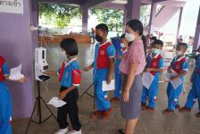 เทศบาลนครแม่สอดจัดบริการฉีดวัคซีนเข็มที่ 2 สำหรับนักเรียนอายุ 5-11 ปี ณ โรงเรียนเทศบาลวัดชุมพลคีรี