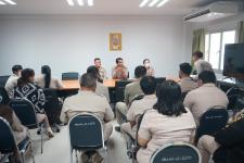 ประชุมพนักงาน พนักงานจ้าง กองการศึกษาเทศบาลนครแม่สอด