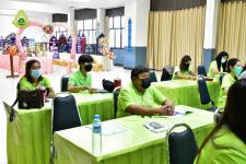 โรงเรียนเทศบาลวัดมณีไพรสณฑ์ จัดโครงการพัฒนาครูและบุคลากรทางการศึกษา การอบรมเชิงปฏิบัติการ