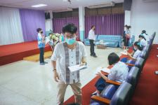 ตรวจเยี่ยมสนามสอบการแข่งทางวิชาการ "แข่งขันคนเก่ง" ตัวแทนสังกัดเทศบาลนครแม่สอด