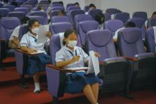 ตรวจเยี่ยมสนามสอบการแข่งทางวิชาการ "แข่งขันคนเก่ง" ตัวแทนสังกัดเทศบาลนครแม่สอด