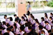 อบรมทุกมิติในการเปลี่ยนแปลงสังคมสมัยใหม่ประจำสัปดาห์ โรงเรียนเทศบาลเฉลิมพระเกียรติฯ