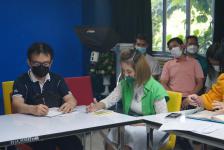 รองนายกเทศมนตรีนครแม่สอดนครแม่สอด จัดประชุมพนักงานเทศบาล พนักงานจ้าง กองการศึกษาเทศบาลนครแม่สอด