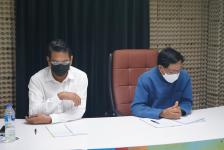 รองนายกเทศมนตรีนครแม่สอดนครแม่สอด จัดประชุมพนักงานเทศบาล พนักงานจ้าง กองการศึกษาเทศบาลนครแม่สอด