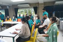 รองนายกเทศมนตรีนครแม่สอดนครแม่สอด จัดประชุมพนักงานเทศบาล พนักงานจ้าง กองการศึกษาเทศบาลนครแม่สอด