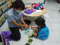 คลินิกชุมชนอบอุ่นเทศบาลนครแม่สอด ออกให้บริการตรวจสุขภาพเด็กนักเรียนศูนย์พัฒนาเด็กเล็กวัดอรัญญเขต