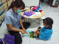 คลินิกชุมชนอบอุ่นเทศบาลนครแม่สอด ออกให้บริการตรวจสุขภาพเด็กนักเรียนศูนย์พัฒนาเด็กเล็กวัดอรัญญเขต