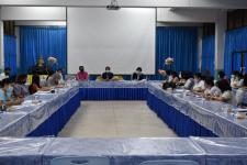 คณะผู้บริหารเทศบาลนครแม่สอดลงพื้นที่ตรวจเยี่ยม มอบนโยบายการจัดการศึกษา และจัดประชุมครูประจำเดือนกรกฏาคม 2565 โรงเรียนเทศบาลวัดชุมพลคีรี