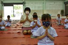 เทศบาลนครแม่สอด โดยโรงเรียนเทศบาลวัดชุมพลคีรีจัดโครงการกิจกรรมฝึกจิตสมาธิสำหรับเด็กปฐมวัย