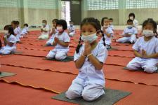 เทศบาลนครแม่สอด โดยโรงเรียนเทศบาลวัดชุมพลคีรีจัดโครงการกิจกรรมฝึกจิตสมาธิสำหรับเด็กปฐมวัย