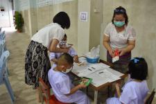 เทศบาลนครแม่สอด โดยโรงเรียนเทศบาลวัดชุมพลคีรีจัดโครงการกิจกรรมฝึกจิตสมาธิสำหรับเด็กปฐมวัย