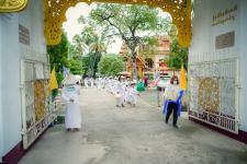 เทศบาลนครแม่สอดร่วมกับวัดแม่ซอดหน้าด่าน ร่วมสืบสานประเพณีแล้อุ๊ปั๊ดตะก่า ประจำปี 2565