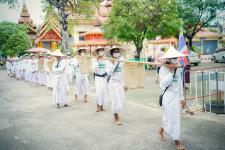 เทศบาลนครแม่สอดร่วมกับวัดแม่ซอดหน้าด่าน ร่วมสืบสานประเพณีแล้อุ๊ปั๊ดตะก่า ประจำปี 2565