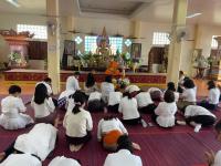 กองสวัสดิการสังคมและกองคลัง เทศบาลนครแม่สอดร่วมถวายเทียนจำนำพรรษา ณ วัดสุนทรีกาวาส เนื่องด้วยวันสำคัญทางพระพุทธศาสนา