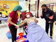 โรงเรียนกีฬาเทศบาลนครแม่สอดเข้าร่วม "โครงการอาสาทำดีบริจาคโลหิต” เนื่องในวันเฉลิมพระชนมพรรษา 70 พรรษา พระบาทสมเด็จพระปรเมนทรรามาธิบดีศรีสินทรมหาวชิราลงกรณ์พระวชิรเกล้าเจ้าอยู่หัว 28