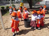 ศูนย์พัฒนาเด็กเล็กวัดดอนแก้ว พร้อมคณะครูผู้ดูแลเด็ก นำนักเรียน ร่วมจัดกิจกรรมหนูน้อยจิตอาสาบำเพ็ญสาธารณประโยชน์