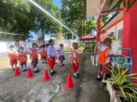 ศูนย์พัฒนาเด็กเล็กวัดดอนแก้ว พร้อมคณะครูผู้ดูแลเด็ก นำนักเรียน ร่วมจัดกิจกรรมหนูน้อยจิตอาสาบำเพ็ญสาธารณประโยชน์