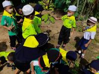 ศูนย์พัฒนาเด็กเล็กมัสยิดนูรุลอิสลามจัดกิจกรรมหนูน้อยจิตอาสาบำเพ็ญสาธารณประโยชน์ 