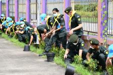 โรงเรียนเทศบาลเฉลิมพระเกียรติฯ ร่วมปลูกต้นไม้ เนื่องในวโรกาสวันเฉลิมพระชนมพรรษาสมเด็จพระนางเจ้าสิริกิติ์พระบรมราชินีนาถ พระบรมราชชนนีพันปีหลวง