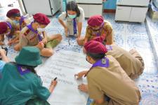 โรงเรียนเทศบาลวัดดอนแก้ว ร่วมกับชมรมพุทธศาสตร์สากล จัดกิจกรรมรณรงค์ต้านสิ่งเสพติดและการใช้กัญชาในสถานศึกษา