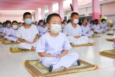 โรงเรียนเทศบาลวัดดอนแก้ว ร่วมกับชมรมพุทธศาสตร์สากล จัดกิจกรรมรณรงค์ต้านสิ่งเสพติดและการใช้กัญชาในสถานศึกษา