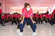 โรงเรียนเทศบาลวัดดอนแก้ว ร่วมกับชมรมพุทธศาสตร์สากล จัดกิจกรรมรณรงค์ต้านสิ่งเสพติดและการใช้กัญชาในสถานศึกษา