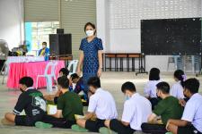 โรงเรียนเทศบาลเฉลิมพระเกียรติสมเด็จพระเทพรัตนราชสุดา ฯ สยามบรมราชกุมารี สังกัดกองการศึกษา เทศบาลนครแม่สอด ตรวจสุขภาพประจำปีให้กับนักเรียน ระดับชั้นมัธยมศึกษาปีที่ 4 ประจำปีการศึกษา 2565