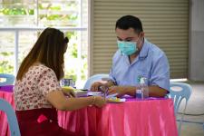 โรงเรียนเทศบาลเฉลิมพระเกียรติสมเด็จพระเทพรัตนราชสุดา ฯ สยามบรมราชกุมารี สังกัดกองการศึกษา เทศบาลนครแม่สอด ตรวจสุขภาพประจำปีให้กับนักเรียน ระดับชั้นมัธยมศึกษาปีที่ 4 ประจำปีการศึกษา 2565