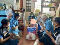 ลงพื้นที่เยี่ยมบ้านผู้สูงอายุที่มีภาวะติดบ้านต้องได้รับการดูแลระยะยาว