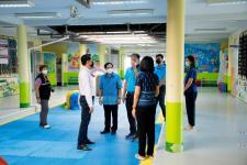 คณะผู้บริหารเทศบาลนครแม่สอดลงพื้นที่ตรวจเยี่ยมสถานศึกษาในสังกัดเทศบาลนครแม่สอด