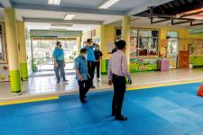 คณะผู้บริหารเทศบาลนครแม่สอดลงพื้นที่ตรวจเยี่ยมสถานศึกษาในสังกัดเทศบาลนครแม่สอด